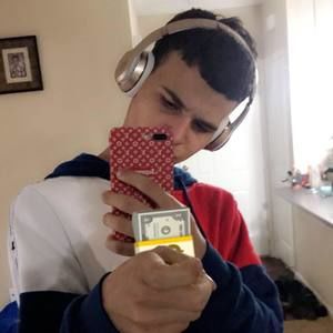 Meet your Posher, Enmanuel